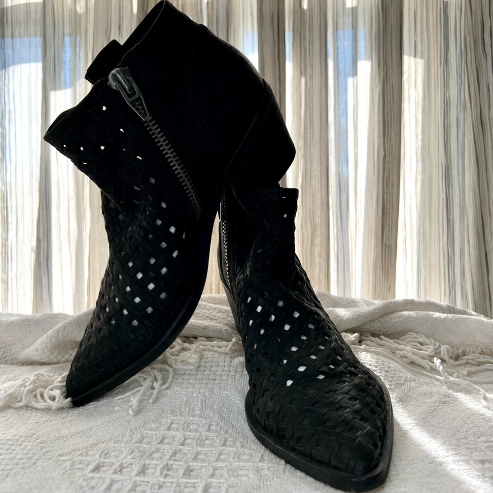 Dolce Vita Bootie